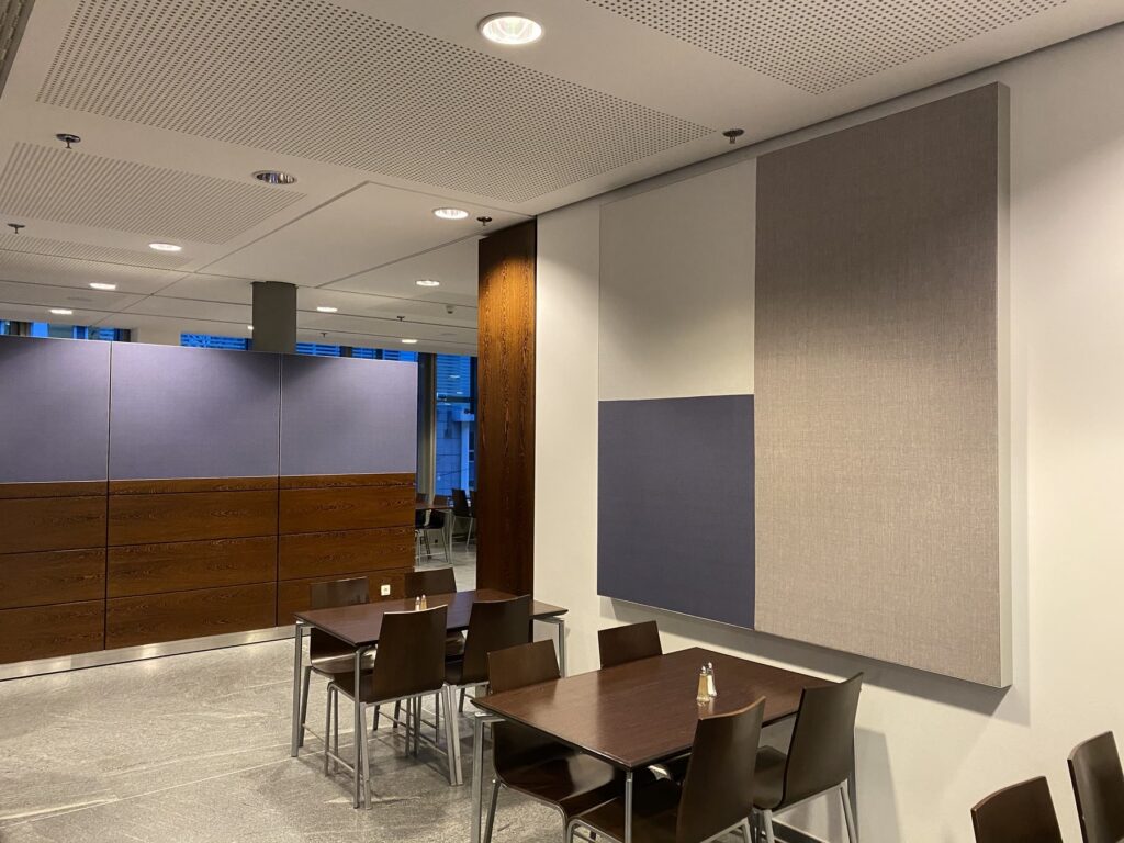 Axel Springer — Wandbespannung und Einbauten