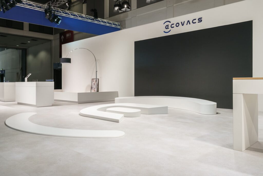 Ecovacs — Messestand