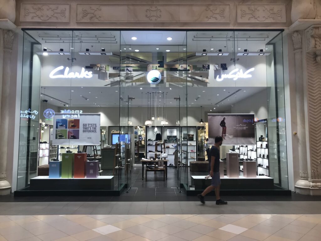 Mizuno — Shop-in-Shop