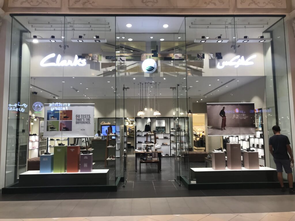 Mizuno — Shop-in-Shop
