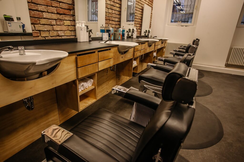 Nomad Barber — Ladenbau