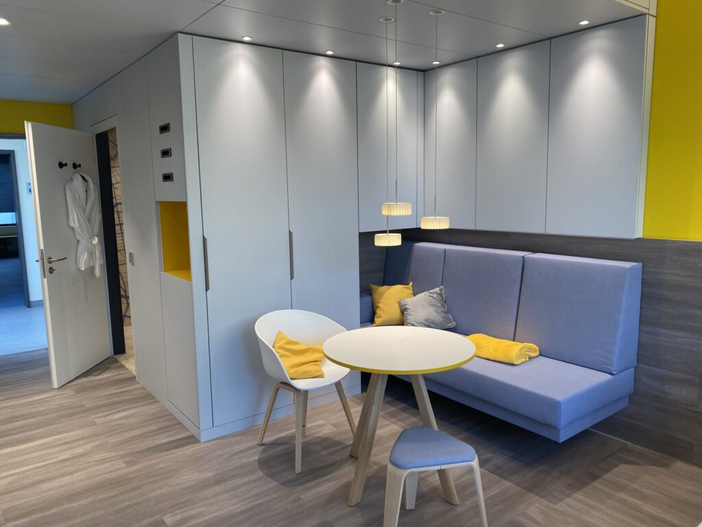 Rehaklinik — Patientenzimmer in Modulbauweise