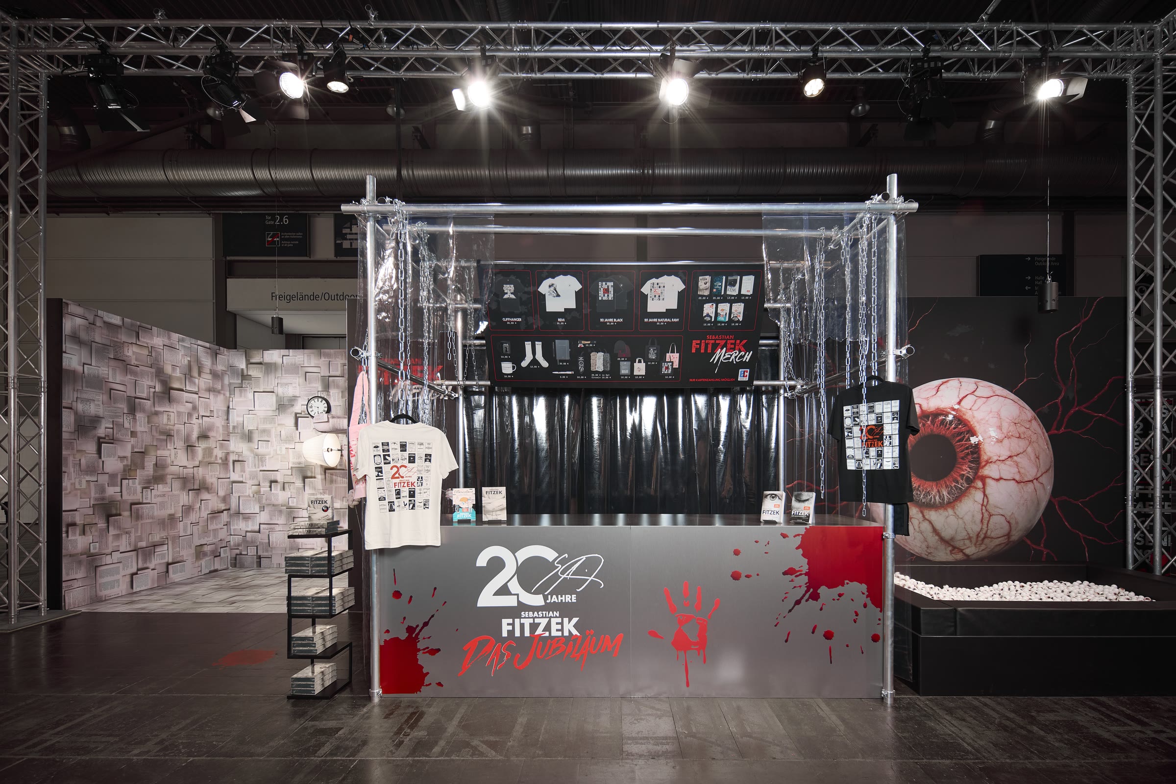 Sebastian Fitzek — Messestand zum Jubiläum